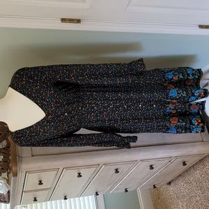 NWOT Womens Floral Dress.